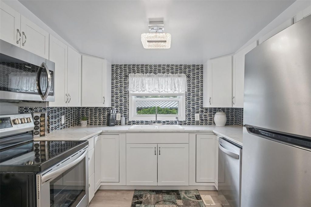 1100 UNIVERSITY PARKWAY #54, SARASOTA, FL 34234 — photo 5