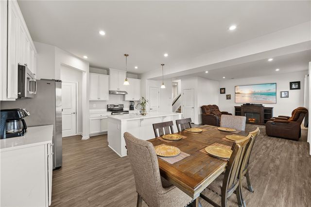 8 Wiltshire Circle, Easley, SC 29642