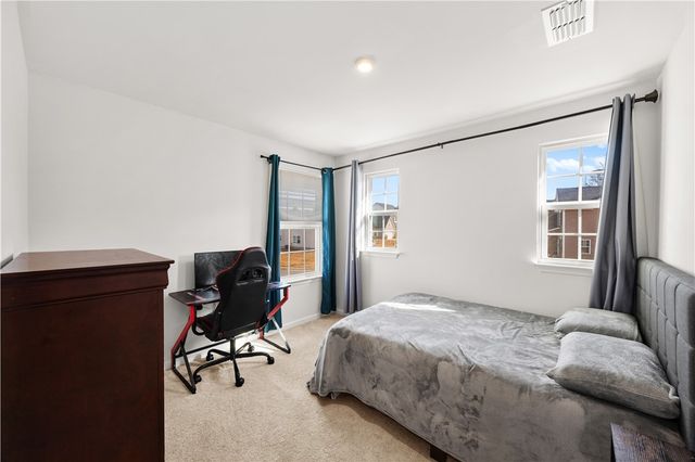 8 Wiltshire Circle, Easley, SC 29642