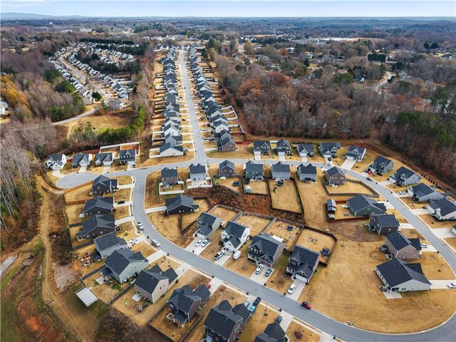 8 Wiltshire Circle, Easley, SC 29642