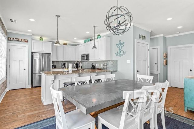 6052 Sawgrass Circle, Gulf Shores, AL 36542