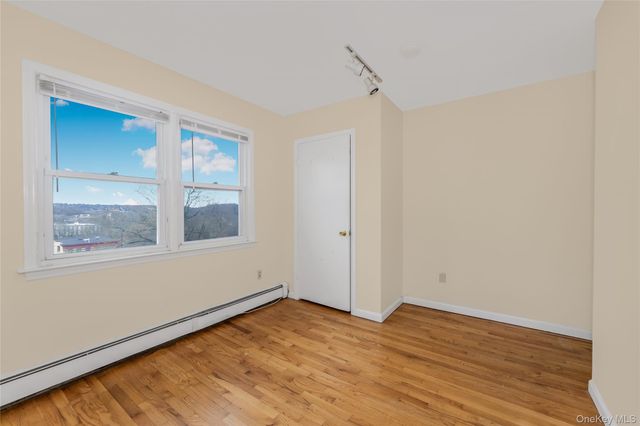 26 Fairview Avenue, White Plains, NY 10603