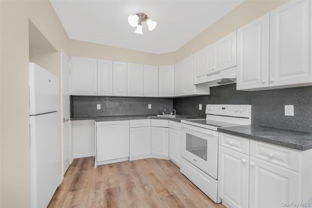 26 Fairview Avenue, White Plains, NY 10603