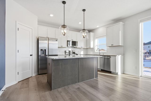 11725 35th Street N, Lake Elmo, MN 55042