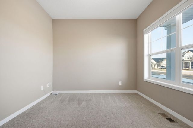 11725 35th Street N, Lake Elmo, MN 55042