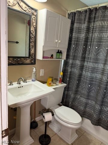 4141 W 57th Street, Cleveland, OH 44144