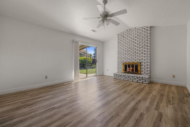 2500 Hampton Way, Turlock, CA 95382