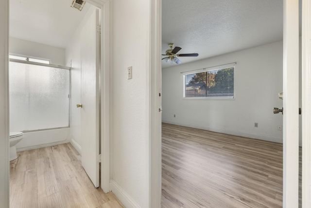 2500 Hampton Way, Turlock, CA 95382