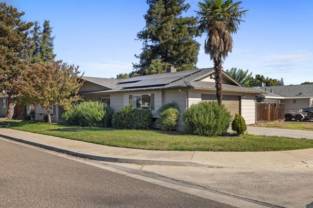 2500 Hampton Way, Turlock, CA 95382
