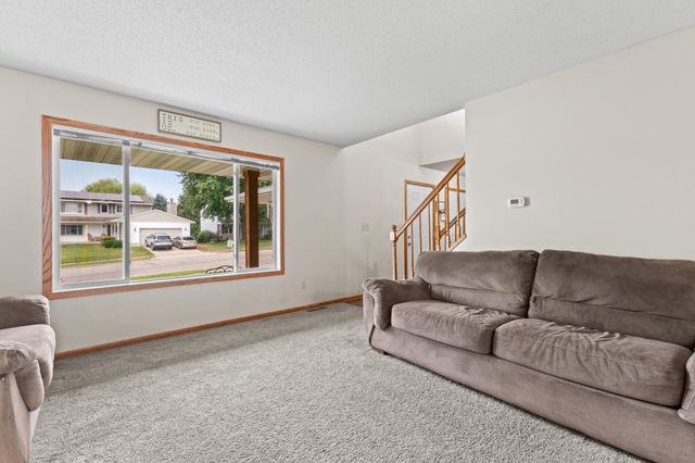 5512 44th Avenue NW, Rochester, MN 55901