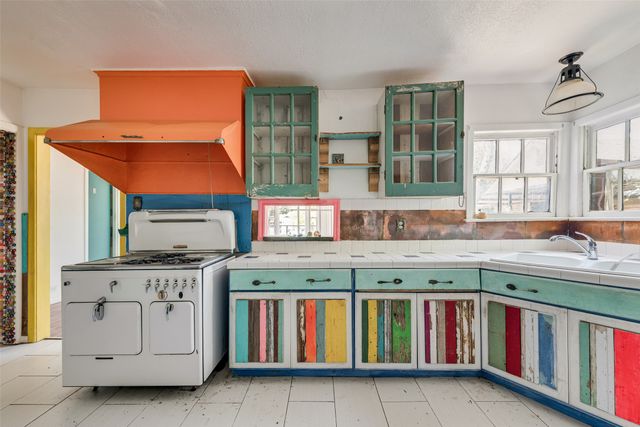 2831 Grafton Avenue, Dallas, TX 75211