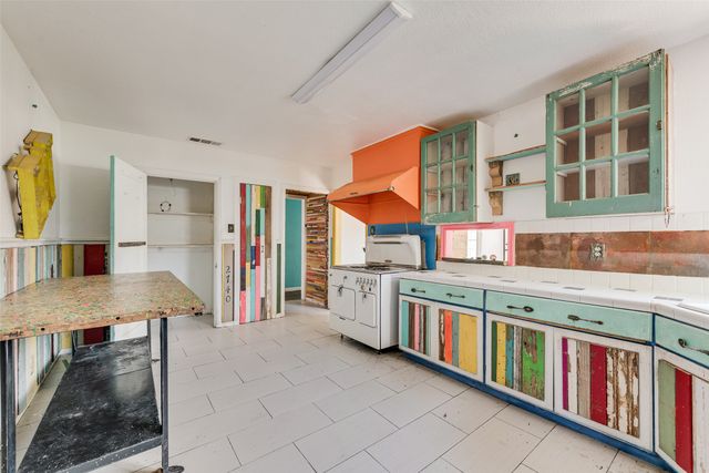 2831 Grafton Avenue, Dallas, TX 75211