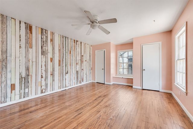 2831 Grafton Avenue, Dallas, TX 75211