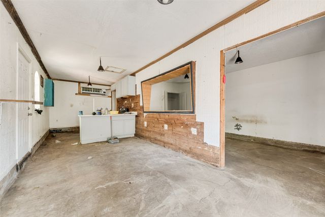 2831 Grafton Avenue, Dallas, TX 75211