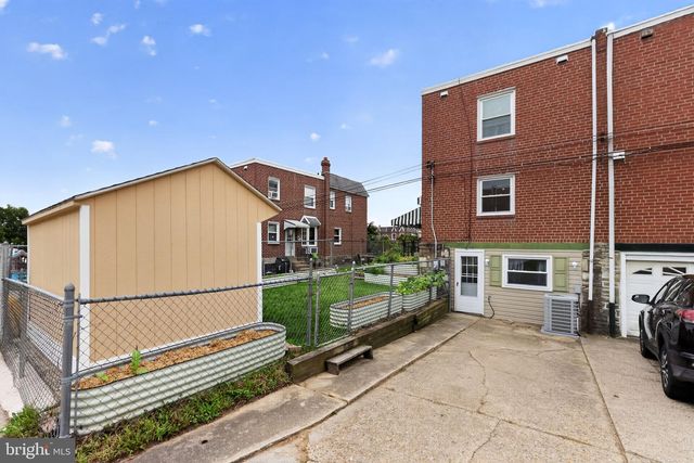 857 GLENN ST, Philadelphia, PA 19115