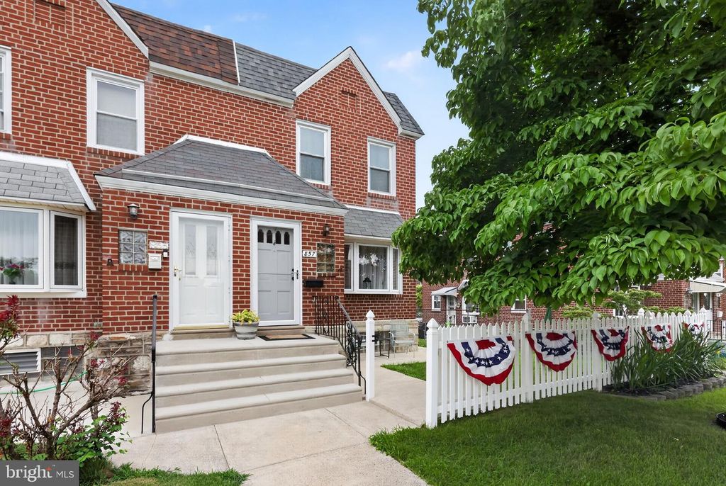857 GLENN ST, Philadelphia, PA 19115