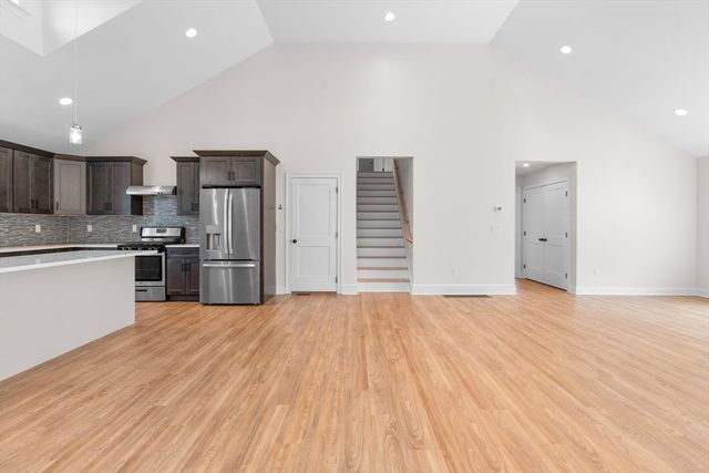 7 Maxwell Lane, Sandwich, MA 02563