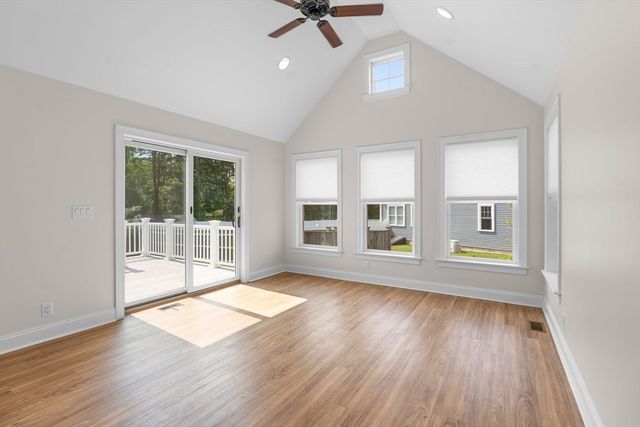 7 Maxwell Lane, Sandwich, MA 02563