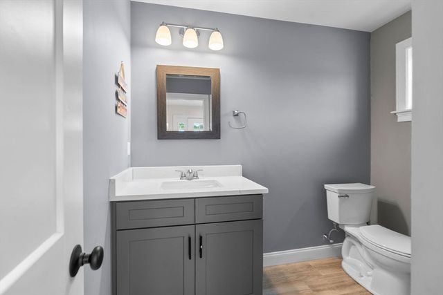 7 Maxwell Lane, Sandwich, MA 02563