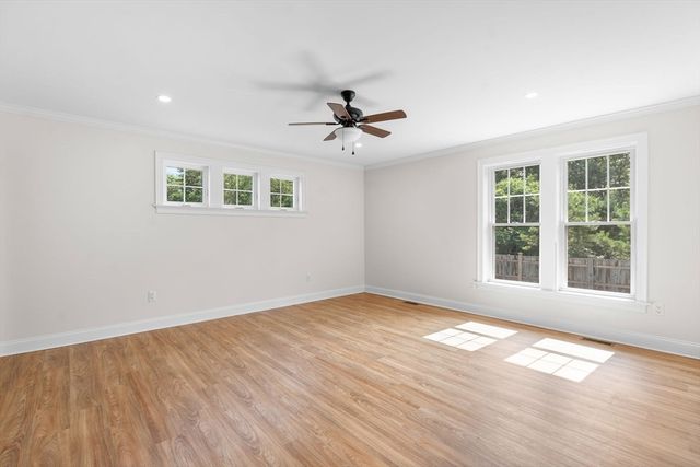 7 Maxwell Lane, Sandwich, MA 02563