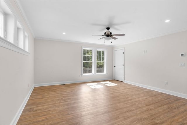 7 Maxwell Lane, Sandwich, MA 02563