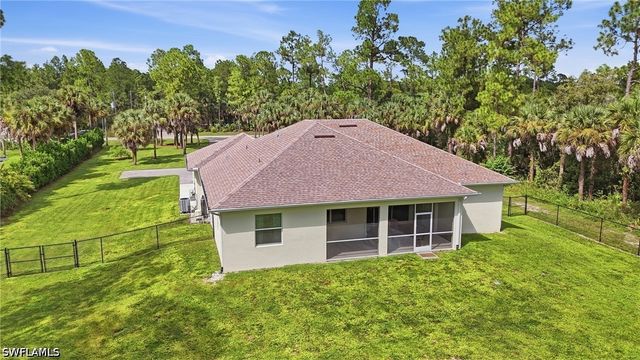 1264 14th AVE NE, Naples, FL 34120