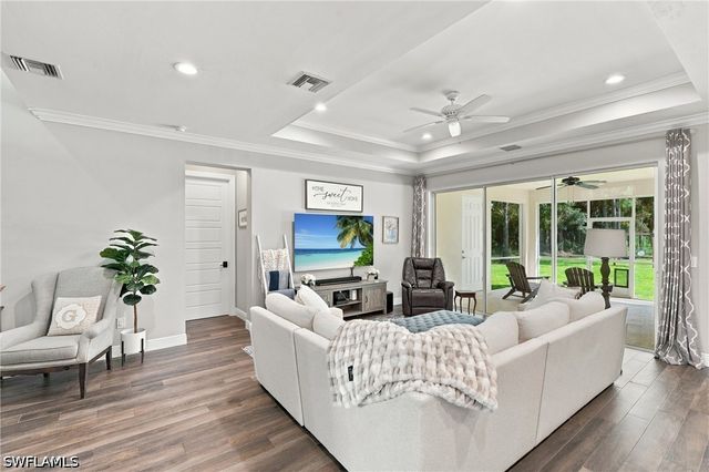 1264 14th AVE NE, Naples, FL 34120
