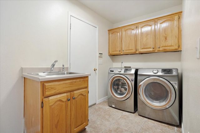 225 Red Oak Lane, Powderly, TX 75473