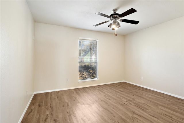 225 Red Oak Lane, Powderly, TX 75473