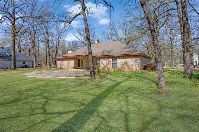 225 Red Oak Lane, Powderly, TX 75473