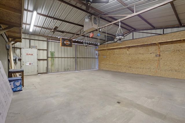 225 Red Oak Lane, Powderly, TX 75473