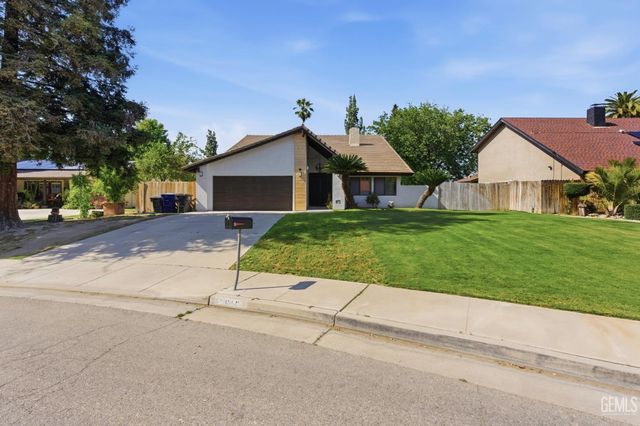 6612 Greensward Way, Bakersfield, CA 93309