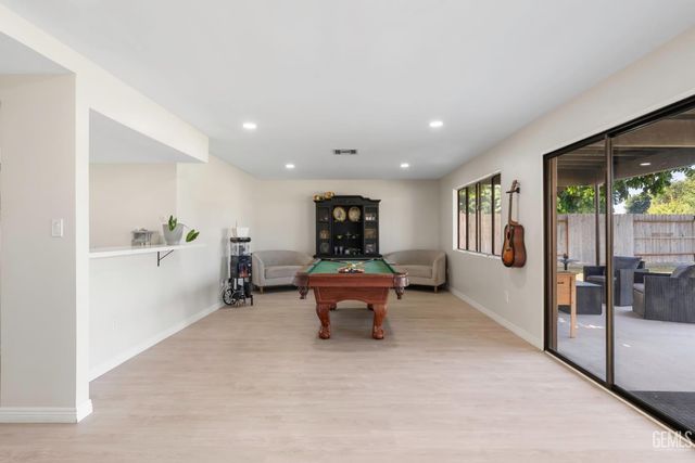 6612 Greensward Way, Bakersfield, CA 93309