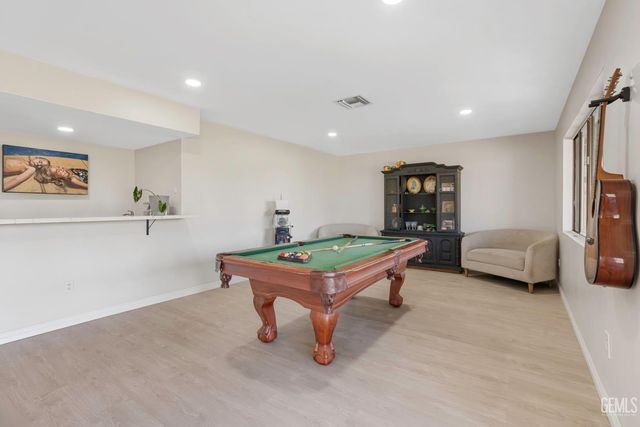 6612 Greensward Way, Bakersfield, CA 93309