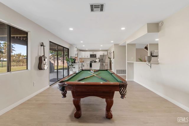 6612 Greensward Way, Bakersfield, CA 93309