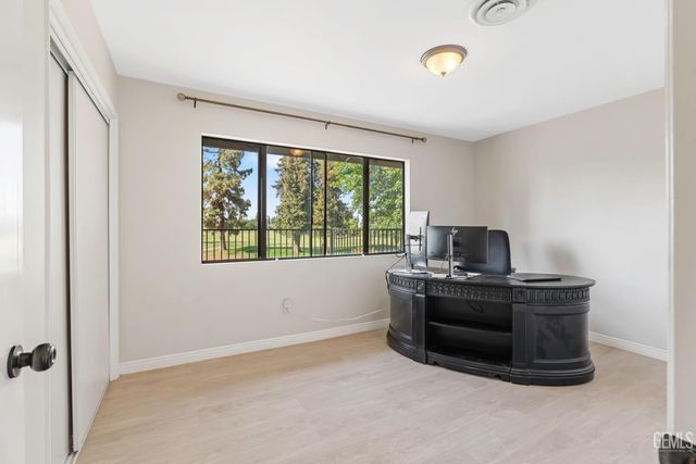 6612 Greensward Way, Bakersfield, CA 93309