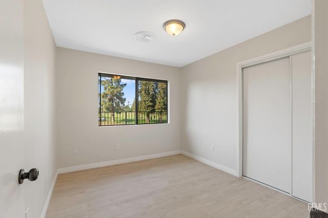 6612 Greensward Way, Bakersfield, CA 93309