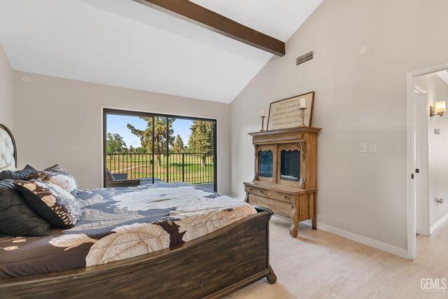 6612 Greensward Way, Bakersfield, CA 93309