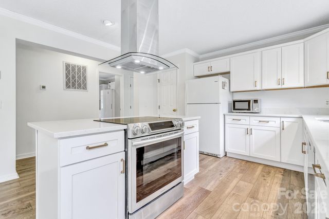 31 Trent Drive 48, Leicester, NC 28748
