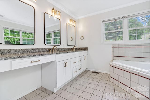 31 Trent Drive 48, Leicester, NC 28748