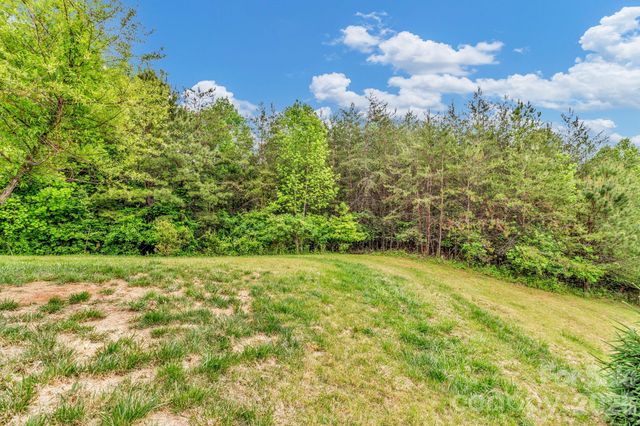 31 Trent Drive 48, Leicester, NC 28748