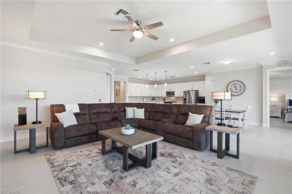 239 Indies DR E 202, NAPLES, FL 34114 — photo 4