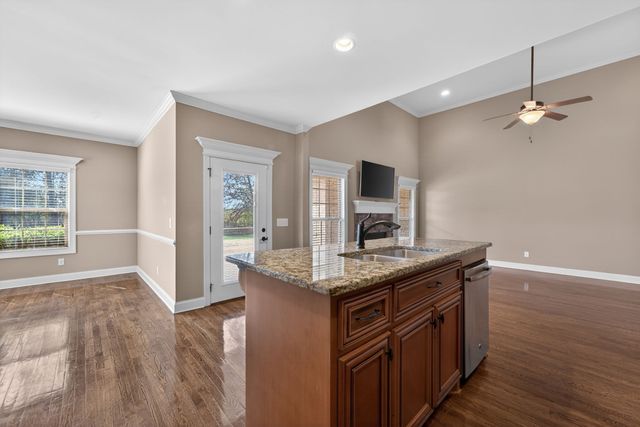 2505 Pebblecreek Ln, Murfreesboro, TN 37130