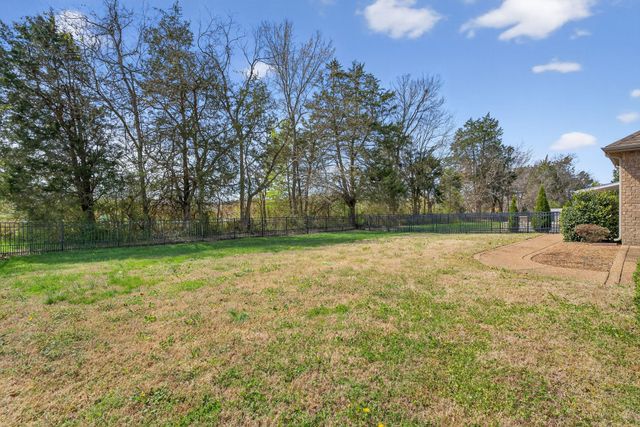 2505 Pebblecreek Ln, Murfreesboro, TN 37130