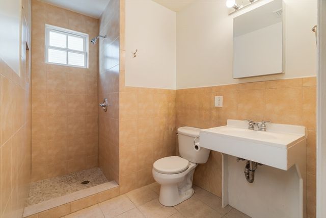 28 Forbes St 1, Boston, MA 02130