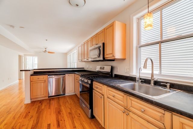 28 Forbes St 1, Boston, MA 02130