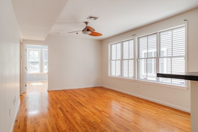 28 Forbes St 1, Boston, MA 02130