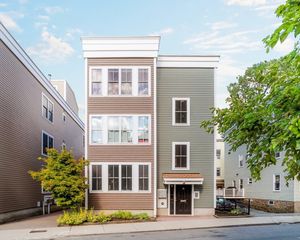 28 Forbes St 1, Boston, MA 02130