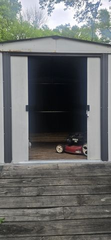 862 W Madison St, Pulaski, TN 38478