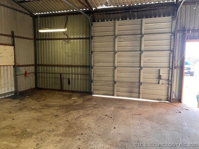 Hwy 377, Kingston, OK 73439